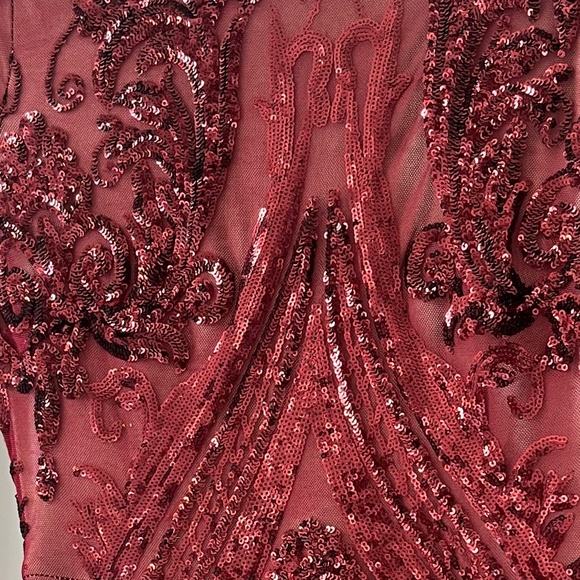 Unforgettable Romance Sequin Dress - Burgundy - Picture 2 of 4